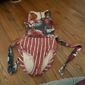 Albion one piece bathing suit